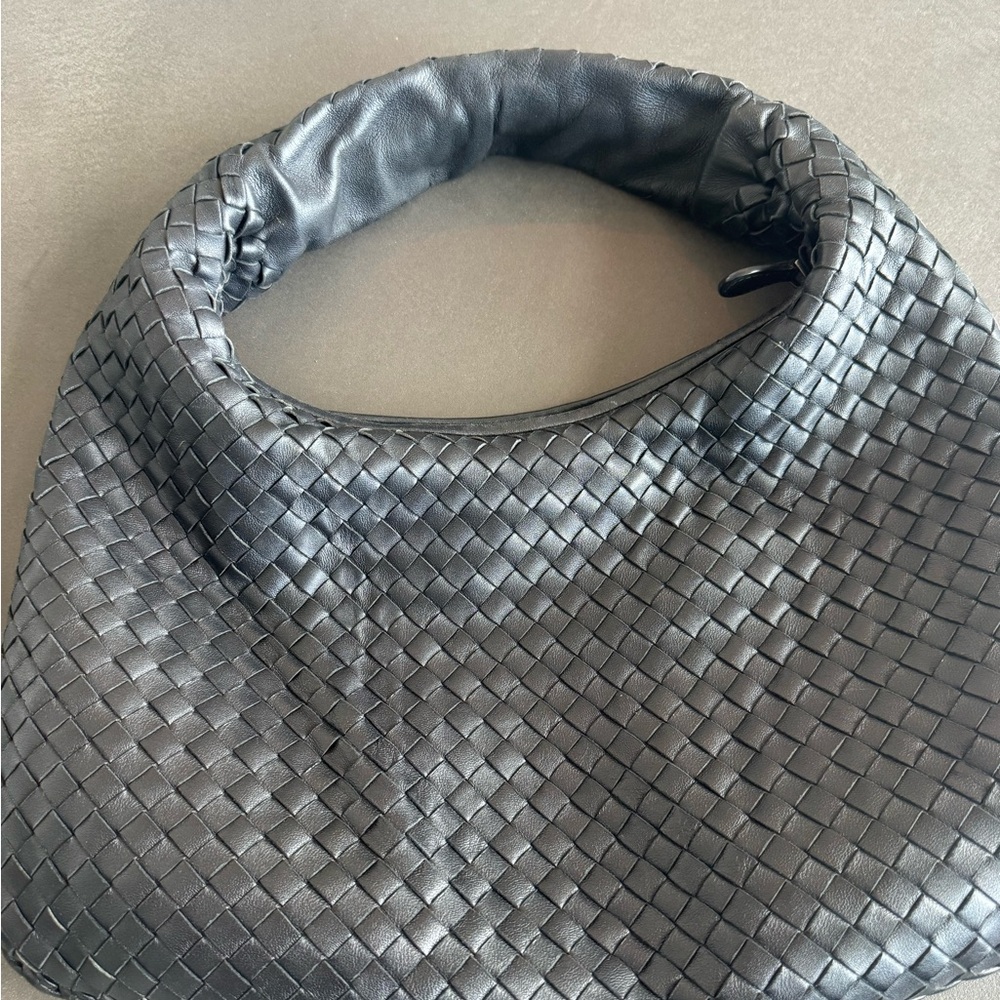 Bottega Veneta Medium Hobo Black